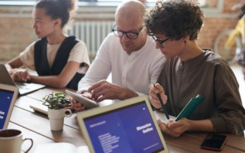 榕树贷款借钱亲身经历，榕树贷款10000利息多少