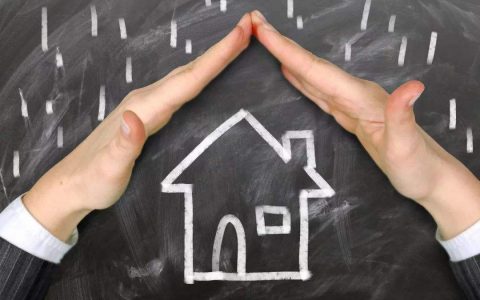 中年女性买什么保险合适，2021适合中年女性买的保险