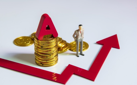 老人退休金2300，每月存1500这样累吗