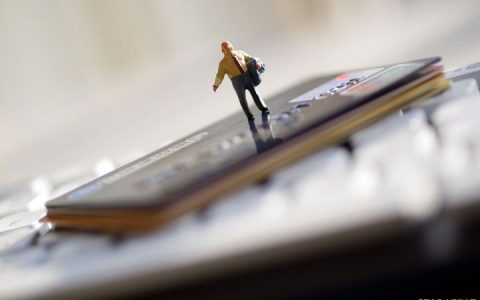 信用卡还款是在账单日前还是后（账单日当天刷卡什么时候还）