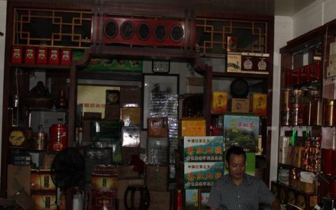 现在茶叶店生意好做吗，为什么茶叶店没人却不倒闭