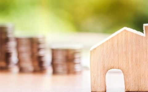 买房子多交首付好还是少好，哪一个更划算