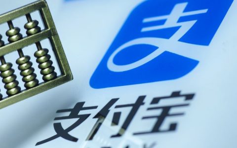 花呗最低还款和分期哪个划算？