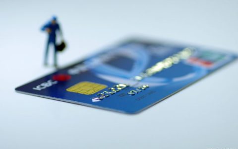 银行卡只收不付会自动解除吗（银行卡只收不付是什么原因）