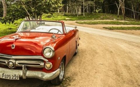 车贷抵押费一般多少钱（汽车抵押贷款要收费吗）