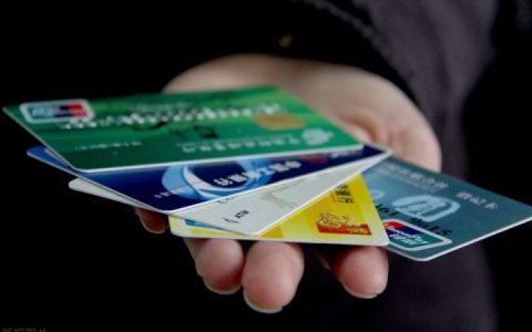 最低还款额是什么意思（最低还款为什么越还越多）