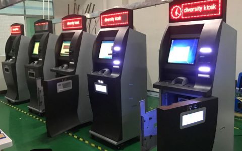 为什么银行总是让客户去ATM机取款（银行年末不让取款）