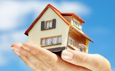 贷款的房子可以过户给自己家里人吗（房子过户流程）