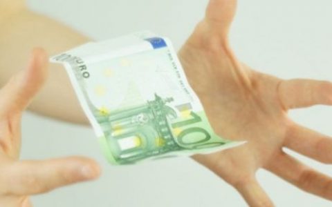 网贷循环贷每次都查征信吗（我被循环贷搞花了征信）