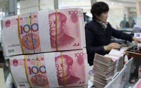 身份证过期了银行贷款还会自动扣吗，身份证到期解决办法