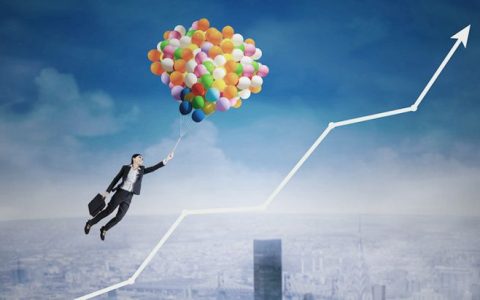 基金是每天定投好还是每周定投好？哪个收益更高