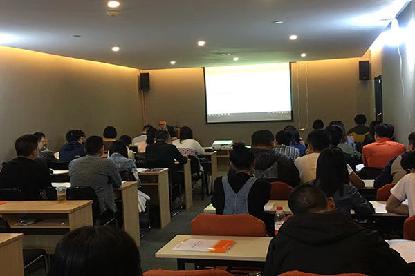 公务员培训班28000，考不上真的退钱吗-1