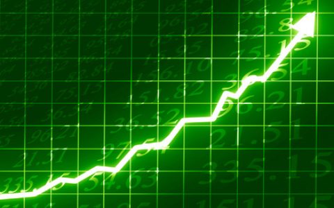 十万块钱炒股一年能赚多少钱？