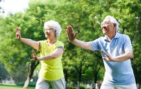 67岁老人退休金2600，每月不愿意存钱，未来怎么生活-1