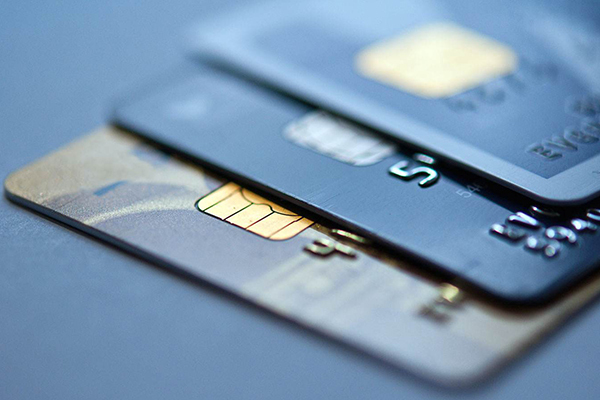 信用卡10000元一天利息是多少，信用卡逾期后果