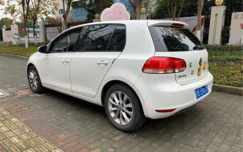 【上海二手车直卖网官网】专业、高效、安全，助您轻松买卖二手车