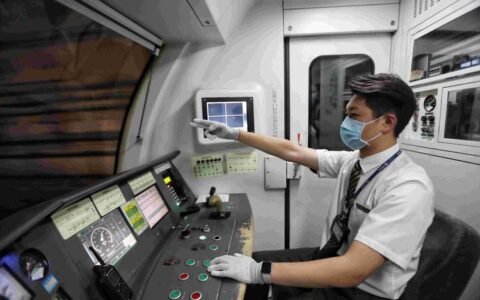 地铁司机年薪10万有吗？看完这篇文章你就知道了