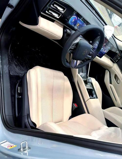 车贷App哪家强？2025年热门车贷App深度测评与避坑指南