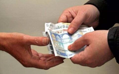 借不到钱了别慌，这几招很多人真的靠它喘过气来