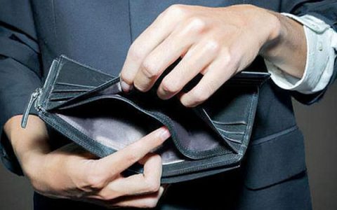 逾期被起诉会坐牢吗,信用卡逾期通知家人吗